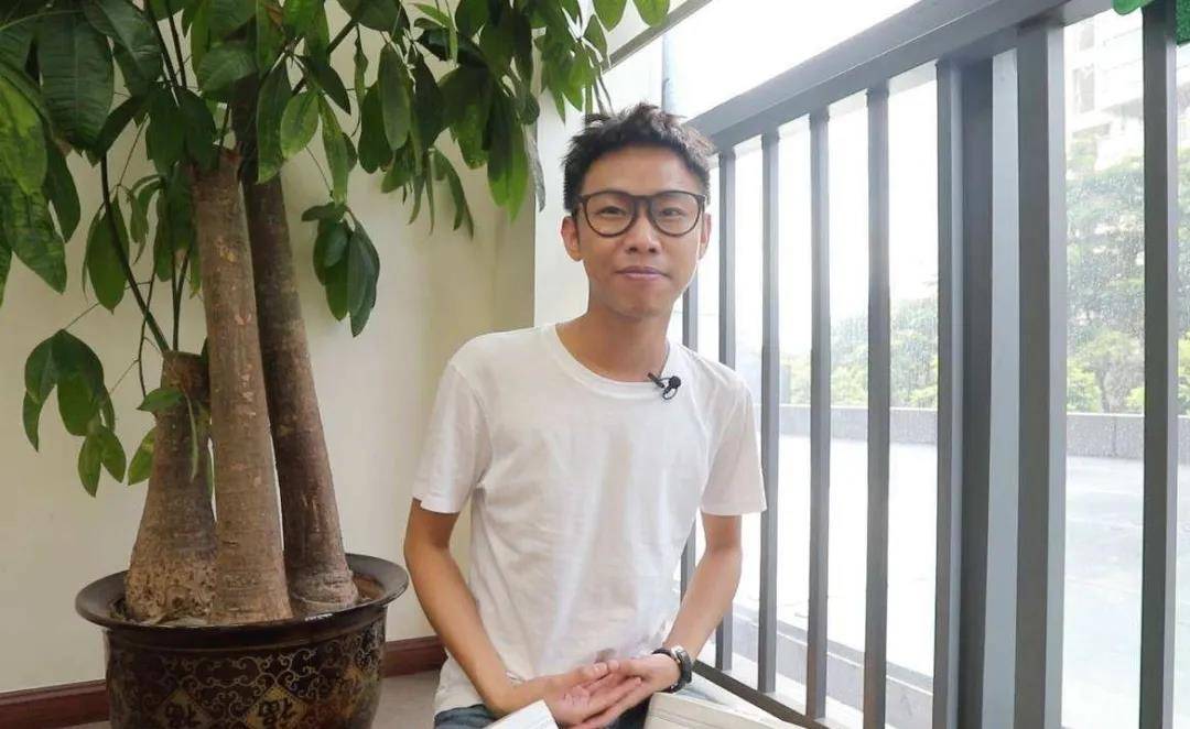 余佳文新動(dòng)態(tài)揭秘，成功背后的故事浮出水面
