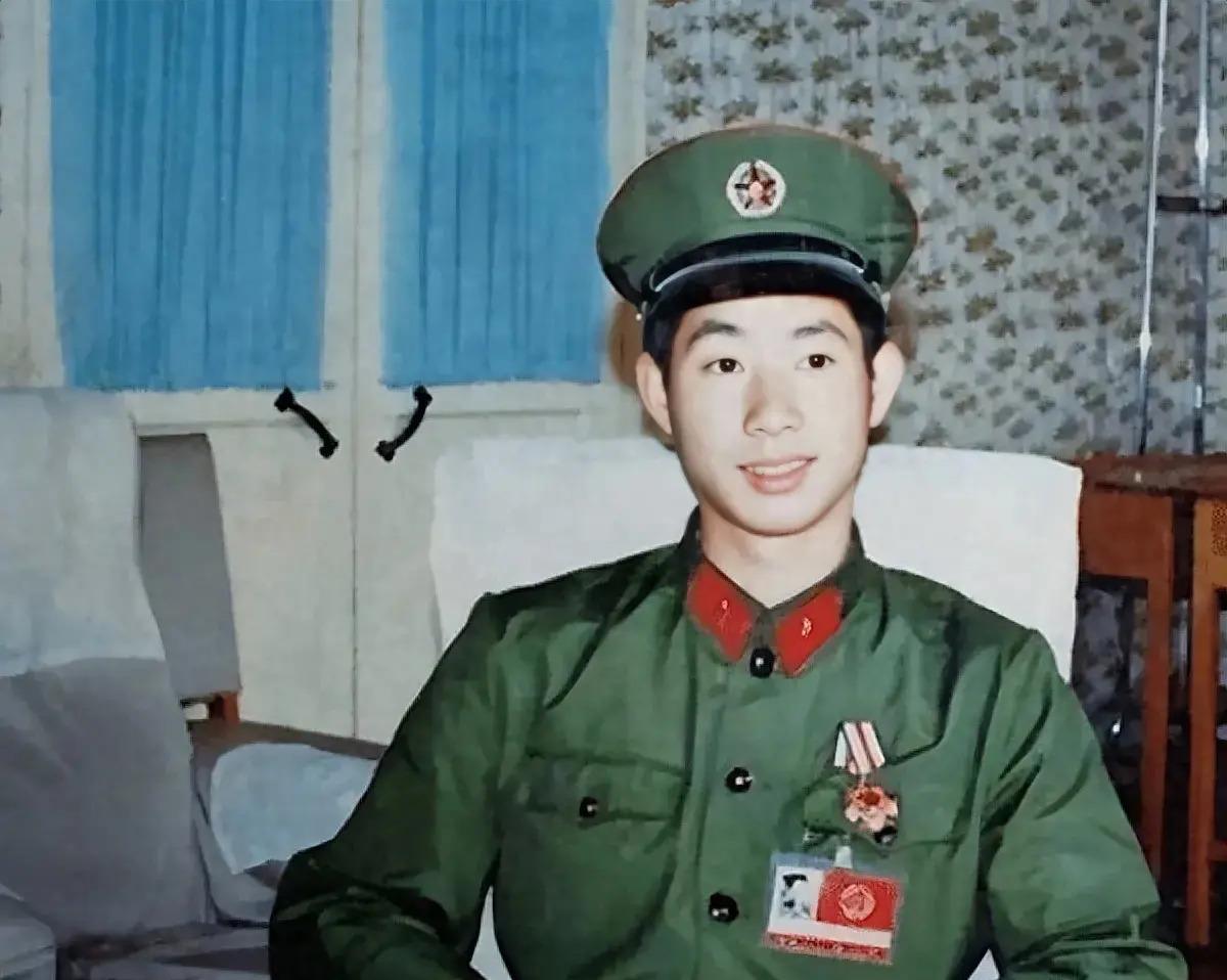 最新軍人領(lǐng)結(jié)婚證流程，小巷深處的浪漫啟程之旅